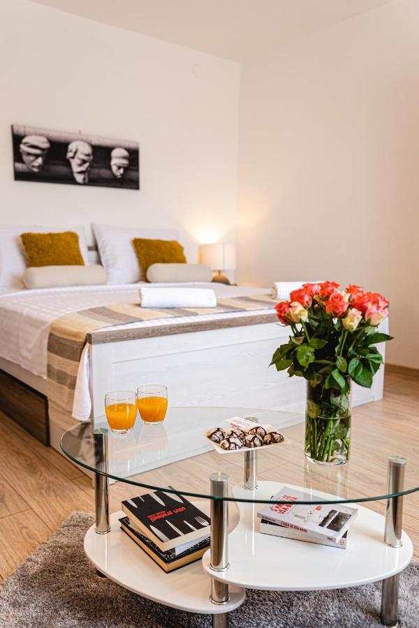 Korallion Apartment Σίμπενικ Εξωτερικό φωτογραφία
