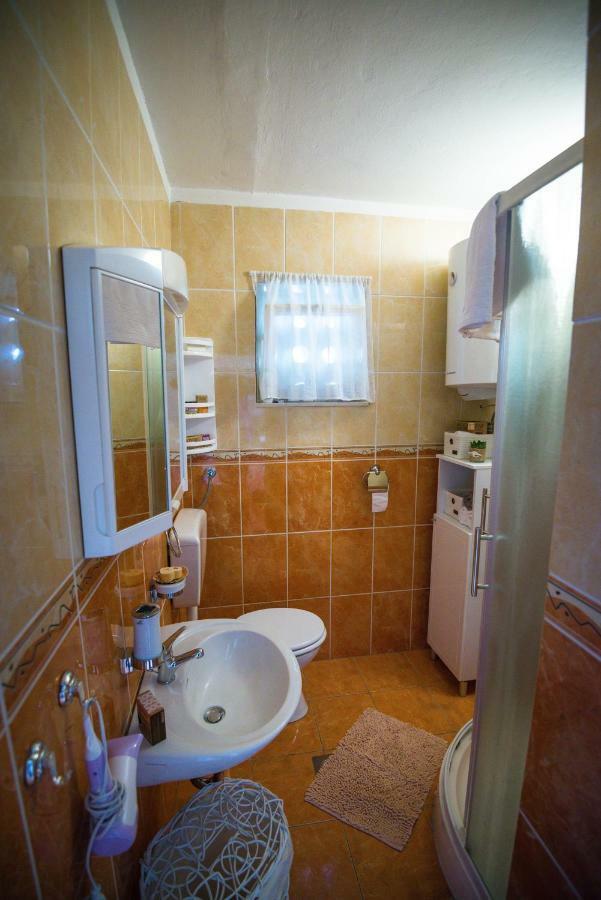 Korallion Apartment Σίμπενικ Εξωτερικό φωτογραφία